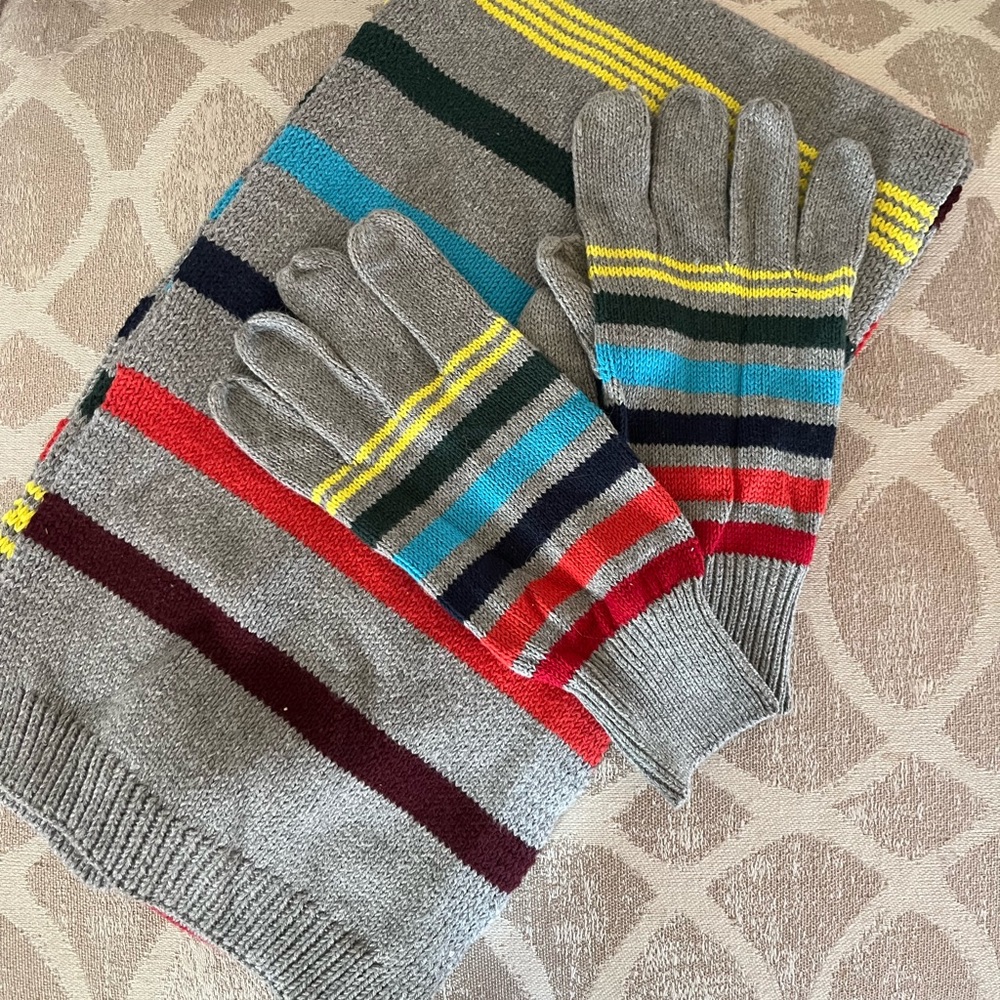 GAP Striped Knit Scarf and Gloves NWOT